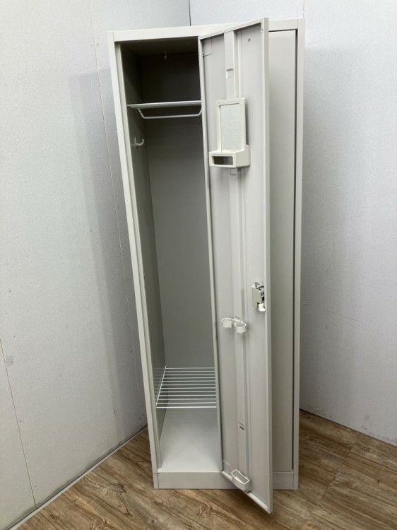 オカムラFZタイプシリーズ 2人用ロッカー 商品画像3