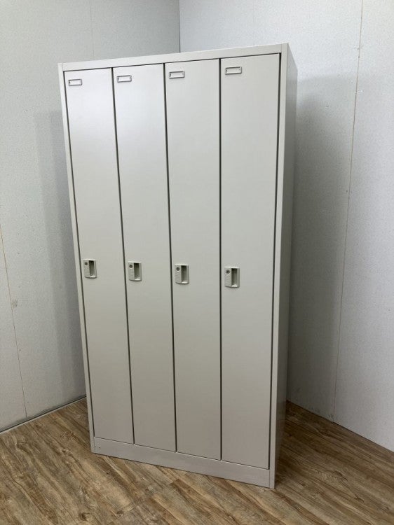 オカムラFZタイプシリーズ 4人用ロッカー 商品画像1