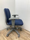 オカムラVILLAGE(ビラージュ)シリーズ 可動肘付ビラージュチェア 商品画像4