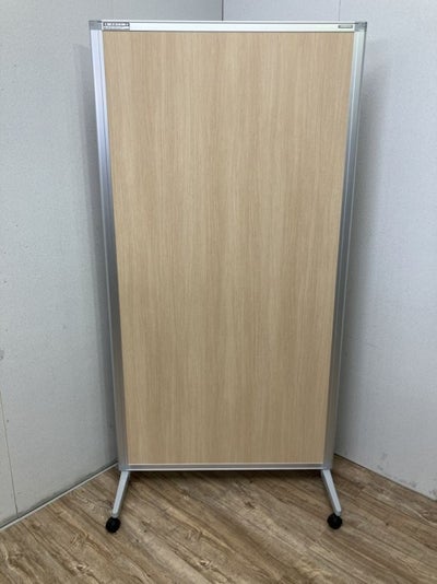 オカムラ910自立パーテーション 商品画像1