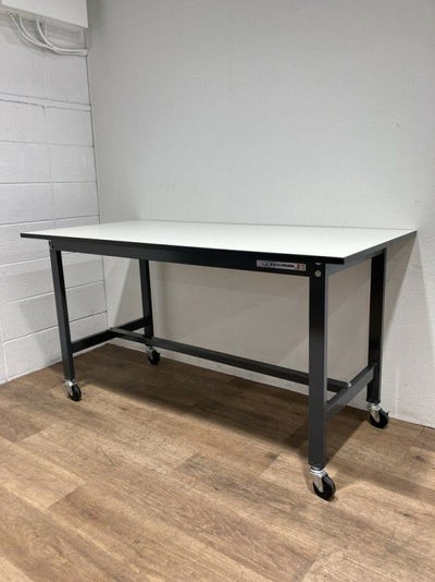 サカエ作業台 商品画像1