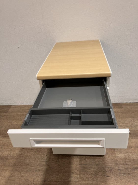 トヨスチール505シリーズ 脇机 商品画像4