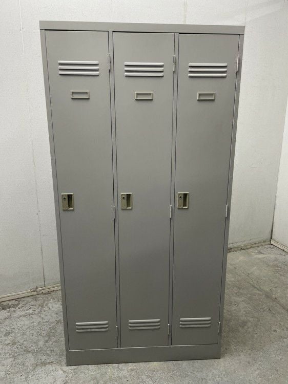 イトーキJ型シリーズ 3人用ロッカー 商品画像2