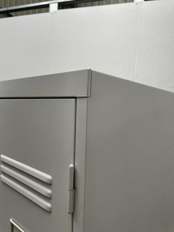 イトーキJ型シリーズ 3人用ロッカー 商品画像4