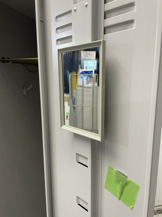 イトーキJ型シリーズ 3人用ロッカー 商品画像11