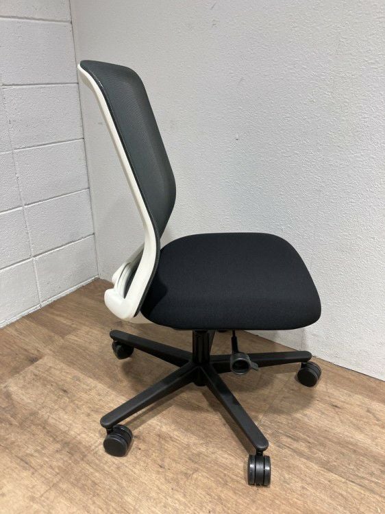 ウチダ（内田洋行）CARISSA 2（カリッサ 2）シリーズ カリッサ2チェア 商品画像7