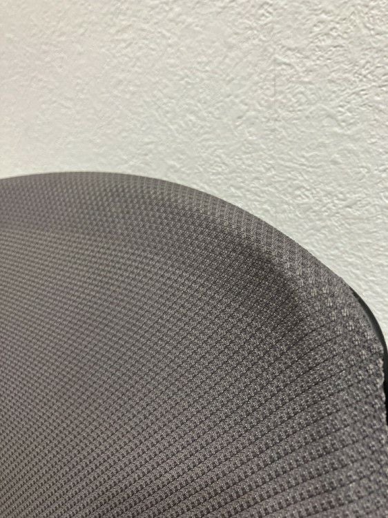 ウチダ（内田洋行）可動肘付ニンバスチェア 商品画像2