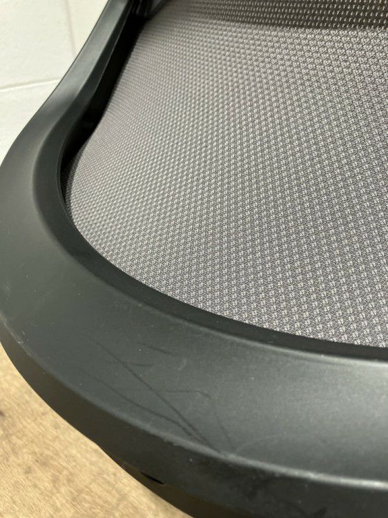 ウチダ（内田洋行）可動肘付ニンバスチェア 商品画像9