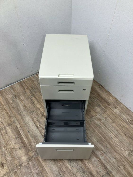 トヨスチール3段インサイドワゴン 商品画像6