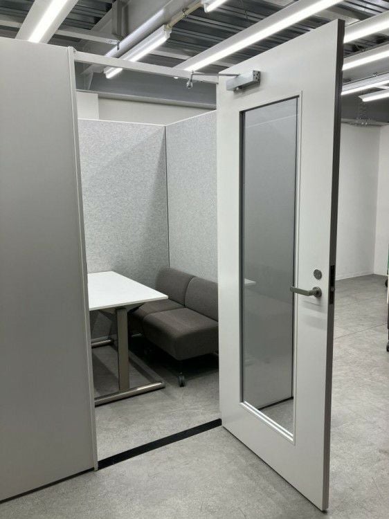 イトーキLight Boothシリーズ（ブース本体） セミクローズ型ミーティングブースセット 商品画像3