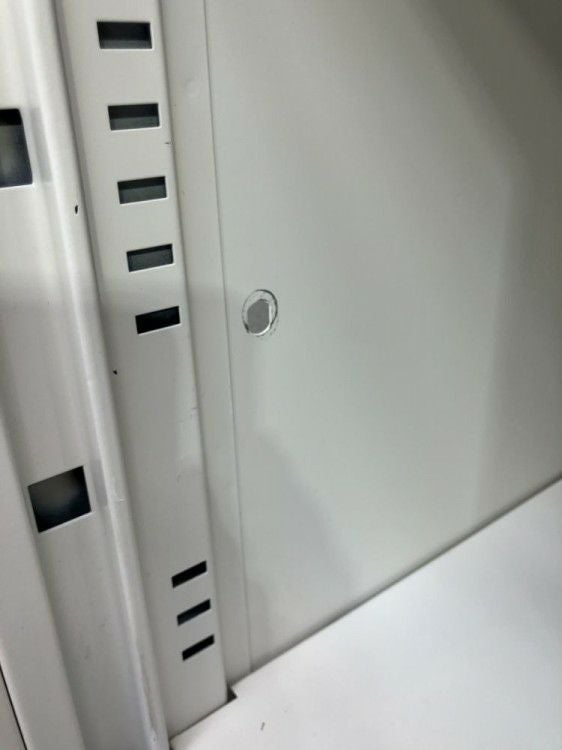 イトーキシンラインシリーズ 3扉引違い・3段ラテラル上下書庫 商品画像10