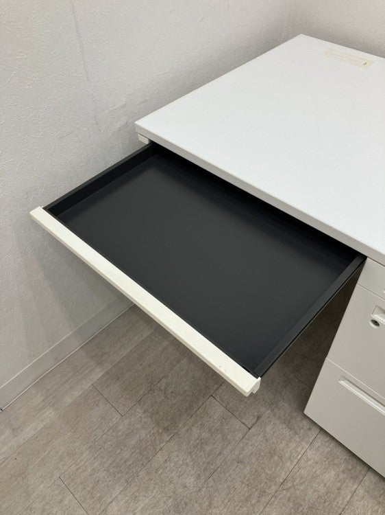 オカムラADVANCE（アドバンス）シリーズ 1000片袖デスク 商品画像10