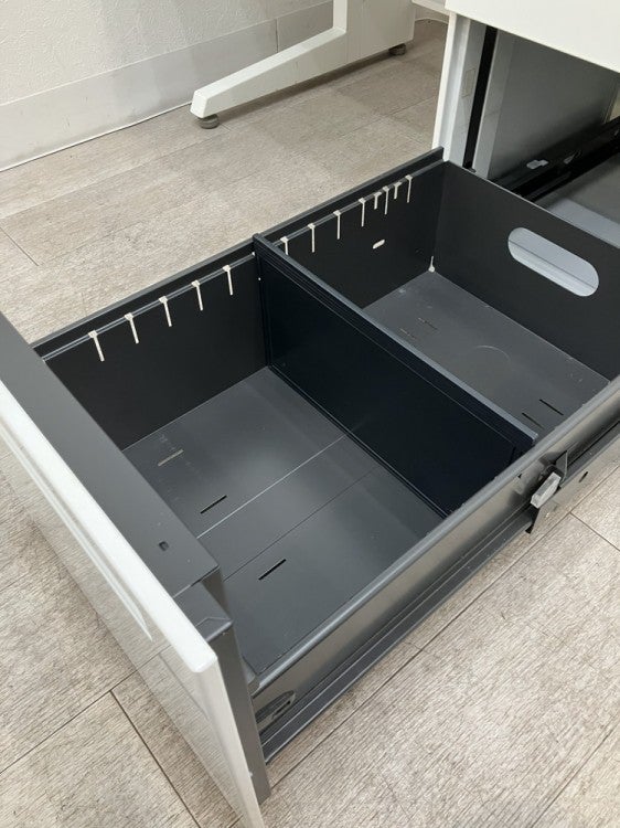 オカムラADVANCE（アドバンス）シリーズ 1000片袖デスク 商品画像14