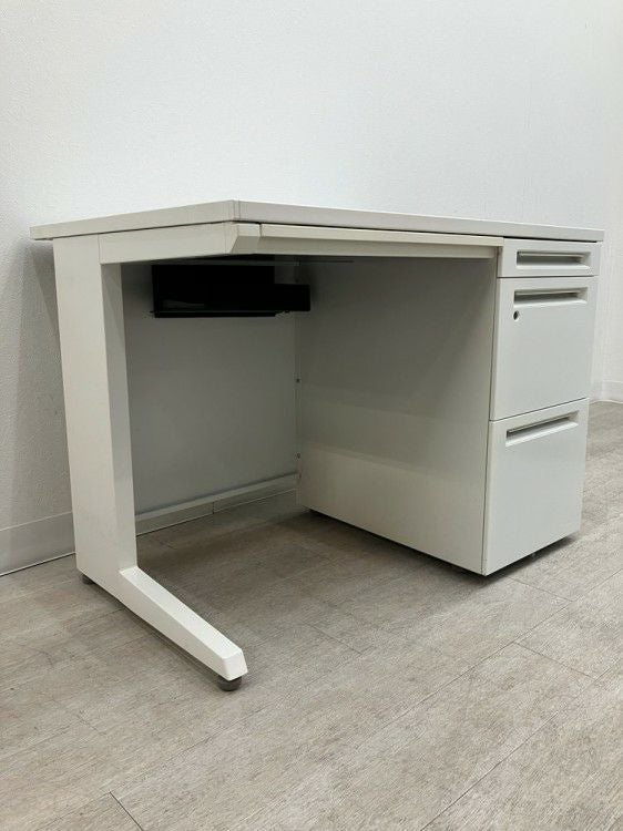 オカムラADVANCE（アドバンス）シリーズ 1000片袖デスク 商品画像17