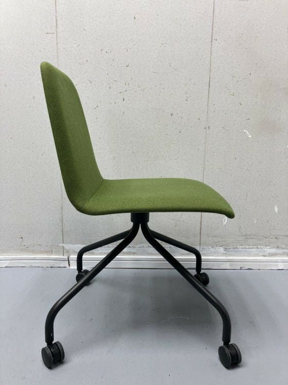 イトーキknot Work(ノットワーク)シリーズ ミーティングチェア4脚セット 商品画像4