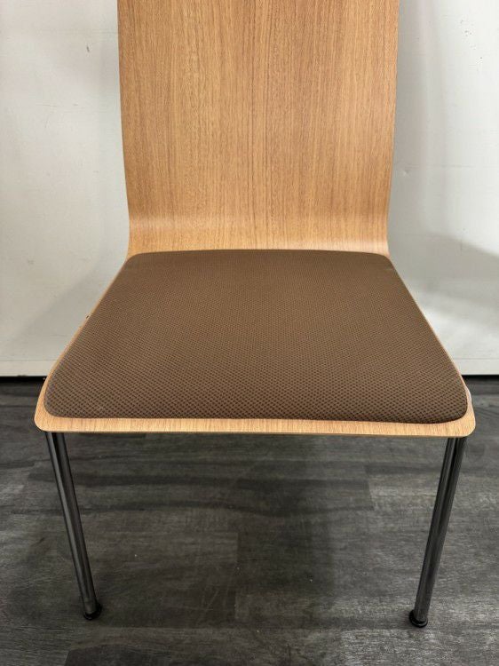 オカムラモノスシリーズ スタッキングチェア 商品画像5