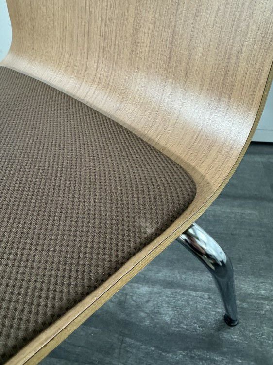 オカムラモノスシリーズ スタッキングチェア 商品画像8