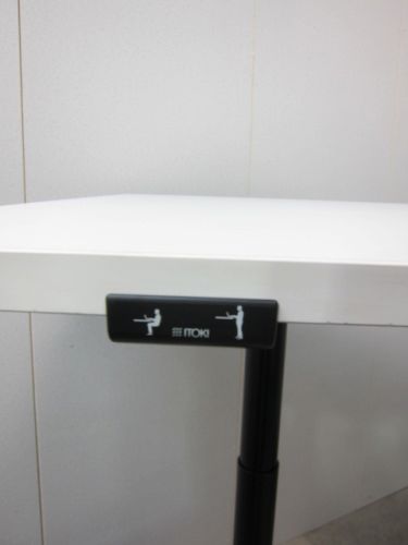 イトーキtoiro(トイロ)シリーズ 電動昇降式1800ミーティングテーブル 商品画像4
