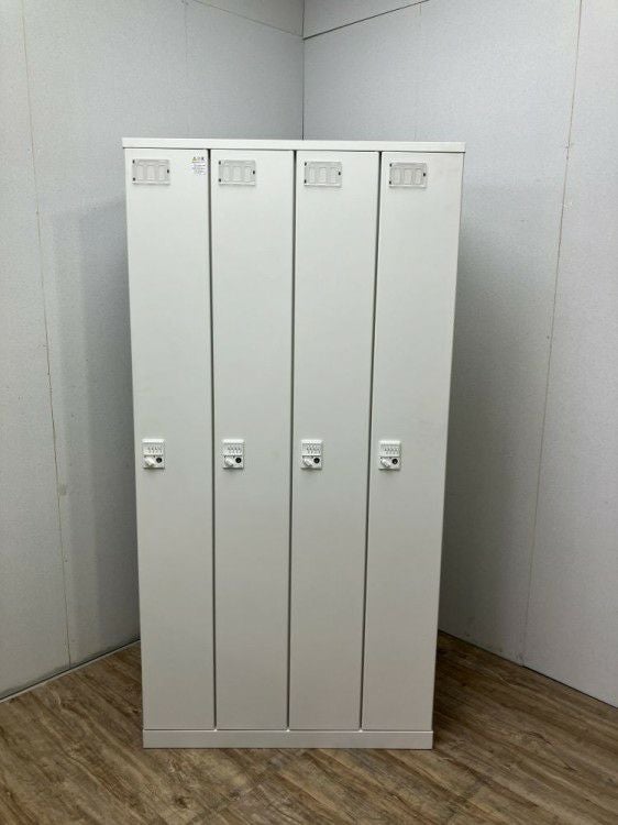 イトーキクローレシリーズ ダイヤル式4人用ロッカー 商品画像1