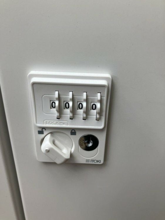 イトーキクローレシリーズ ダイヤル式4人用ロッカー 商品画像8