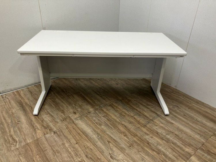 トヨスチール1400平デスク 商品画像1