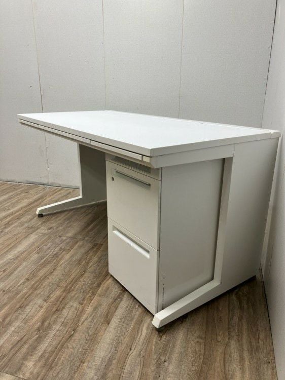 オカムラADVANCE（アドバンス）シリーズ 1400平デスク+ワゴンセット 商品画像2