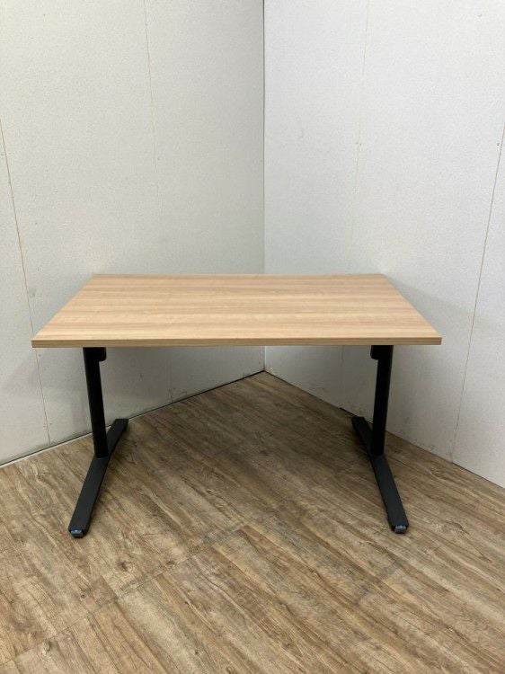 コクヨビエナ（VIENA）シリーズ フラップ式1200ミーティングテーブル 商品画像1