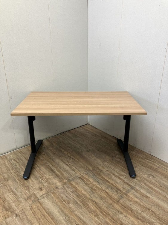 コクヨビエナ（VIENA）シリーズ フラップ式1200ミーティングテーブル 商品画像1
