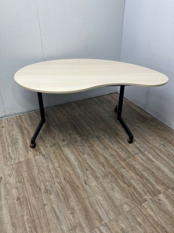 ウチダ（内田洋行）FT-1600シリーズ 勾玉型サイドスタックテーブル 商品画像3