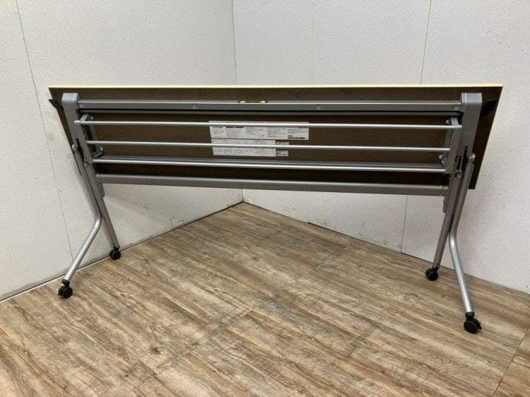 オカムラ1800サイドスタックテーブル 商品画像4