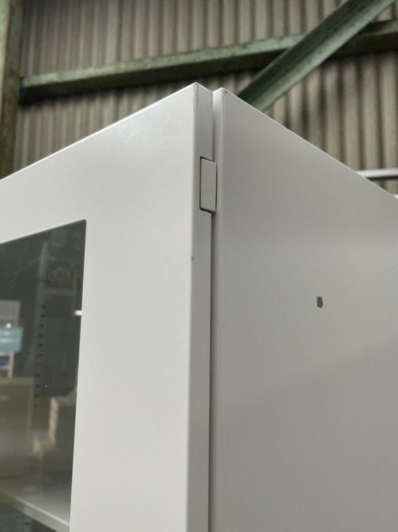 コクヨEDIA(エディア)シリーズ ガラス両開きクリアケース上下書庫 商品画像4