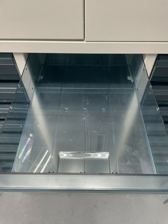 コクヨEDIA(エディア)シリーズ ガラス両開きクリアケース上下書庫 商品画像11