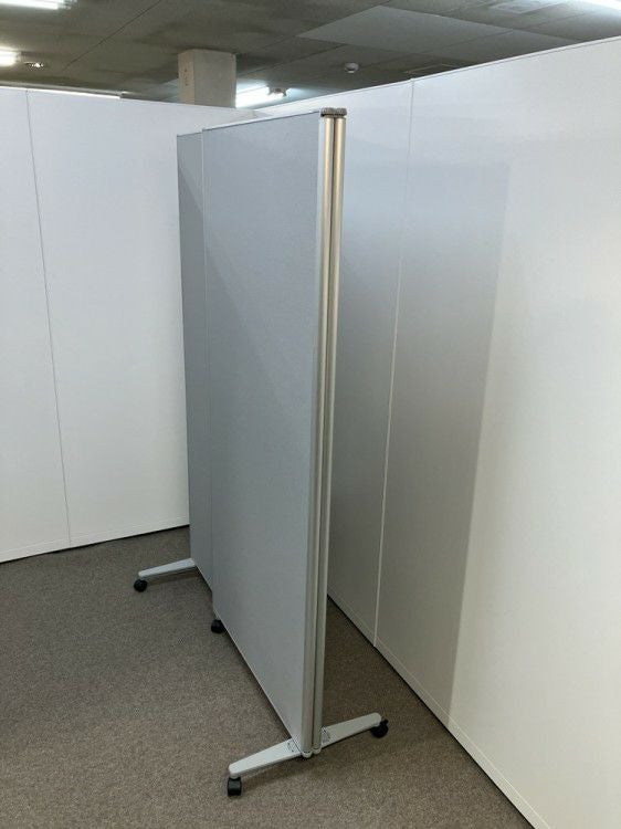 オカムラ4W64シリーズ 2連自立パーテーション 商品画像4