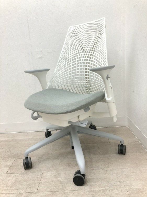 HermanMiller（ハーマンミラー）SAYL Chair(セイルチェア)シリーズ 可動肘付セイルチェア 商品画像1
