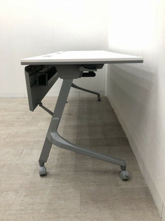 オカムラカルドーシリーズ 1800サイドスタックテーブル 商品画像4