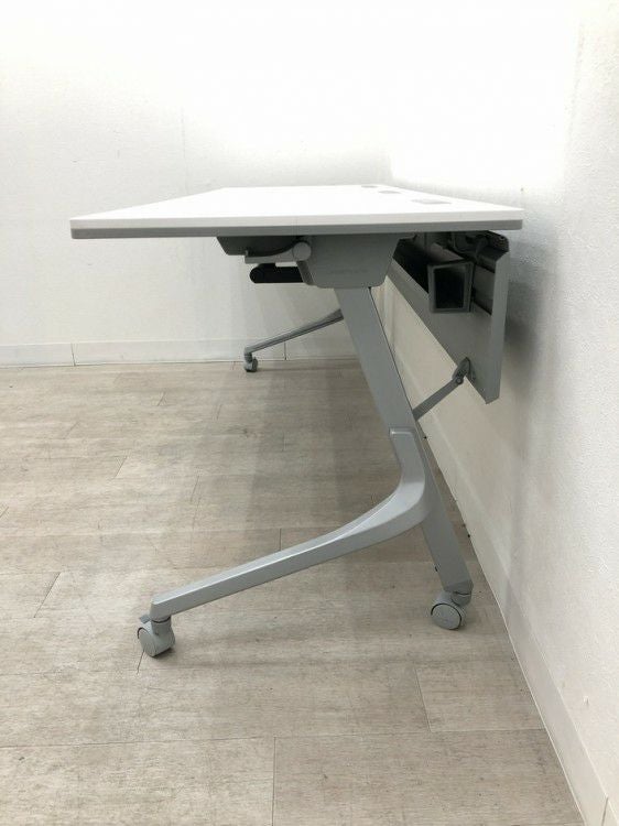 オカムラカルドーシリーズ 1800サイドスタックテーブル 商品画像6