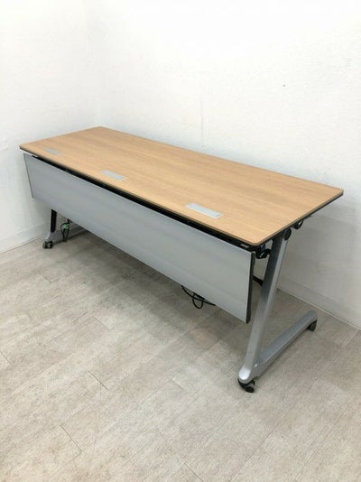 オカムラインターアクトプロ（INTERACT PRO）シリーズ 1800サイドスタックテーブル 商品画像1