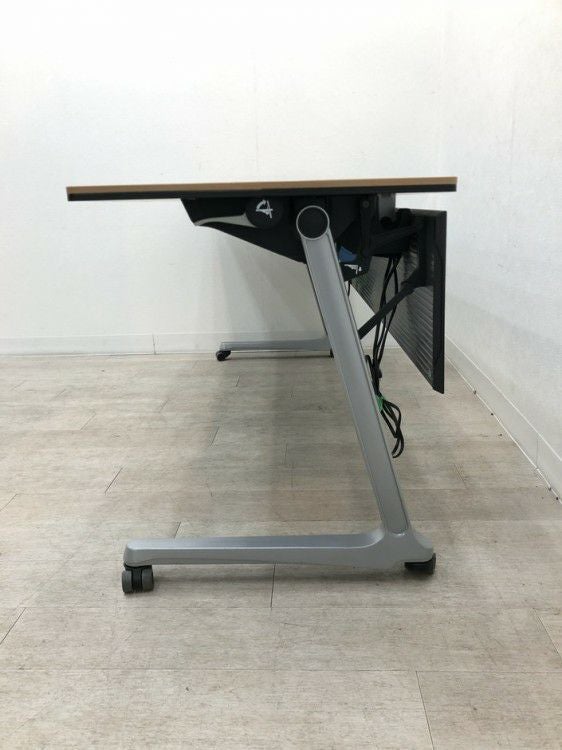 オカムラインターアクトプロ（INTERACT PRO）シリーズ 1800サイドスタックテーブル 商品画像6