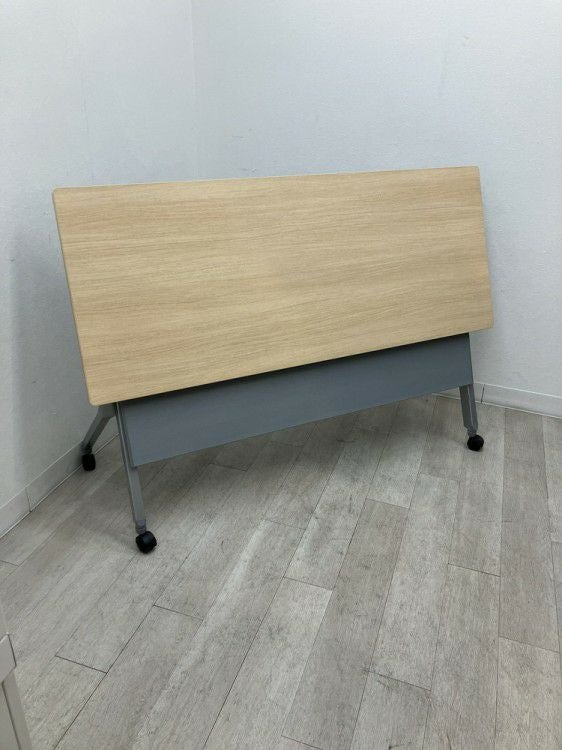 オカムラFLAPTOR(フラプター)シリーズ 1500平行スタックテーブル 商品画像11