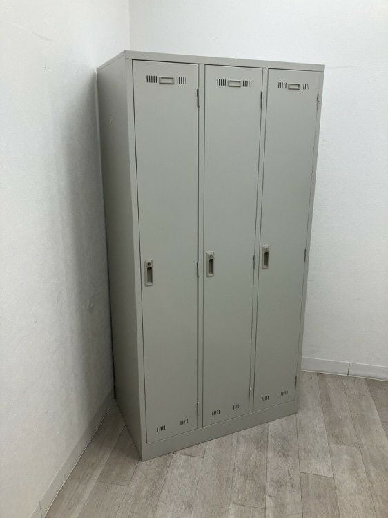 コクヨ LKシリーズ 3人用ロッカー LK-3F1C | 無限堂ネットショップ