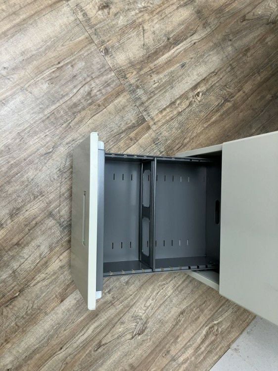 トヨスチール5号片袖デスク 商品画像6