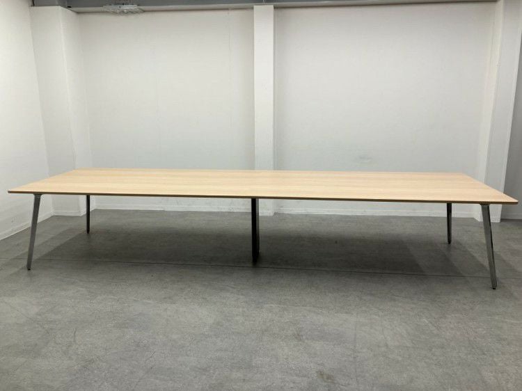 ウチダ（内田洋行）レムナ（LEMNA）シリーズ 4000ミーティングテーブル 商品画像1