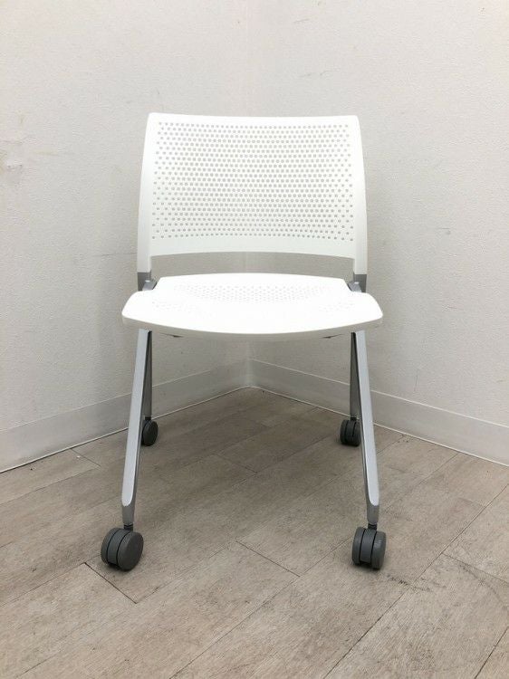 コクヨスプラインシリーズ ネスティングチェア 商品画像3