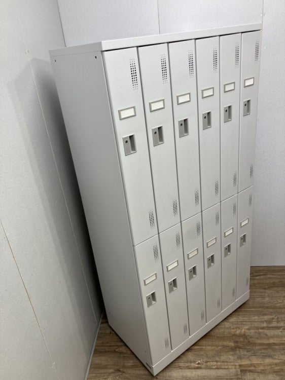 豊国工業12人用ロッカー 商品画像3