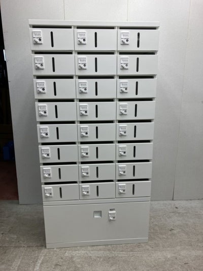 オカムラレクトラインシリーズ ラテラル付き24人用貴重品ロッカー 商品画像1