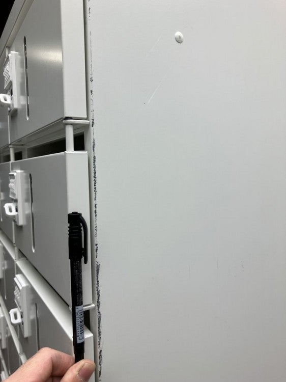 オカムラレクトラインシリーズ ラテラル付き24人用貴重品ロッカー 商品画像8
