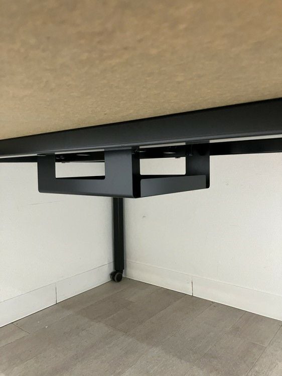 オカムラAption Free(アプションフリー)シリーズ 1400ミーティングテーブル 商品画像7