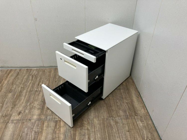 コクヨisシリーズ 1400平デスク+ワゴンセット 商品画像8