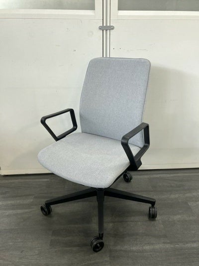 コクヨファブレ(FABRE) シリーズ 固定肘付ファブレチェア 商品画像1