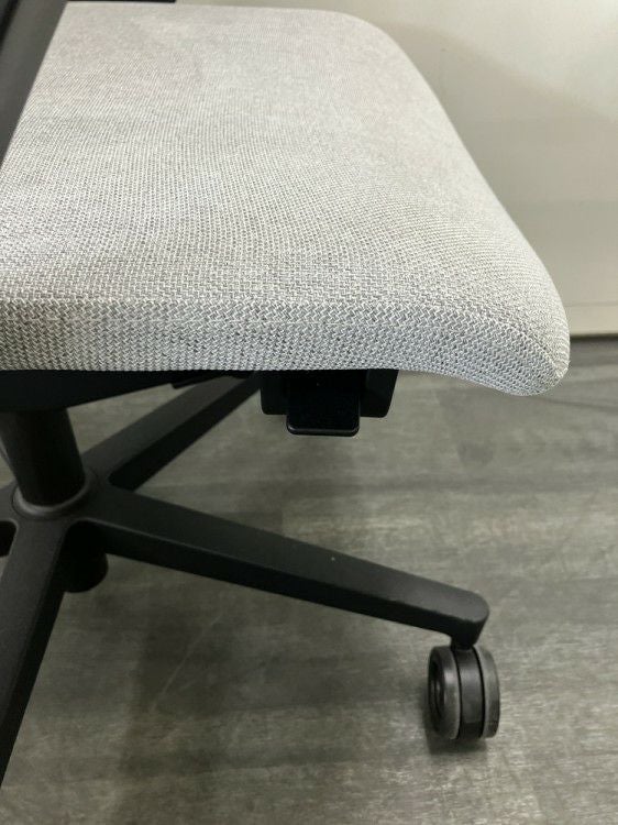 コクヨファブレ(FABRE) シリーズ 固定肘付ファブレチェア 商品画像6